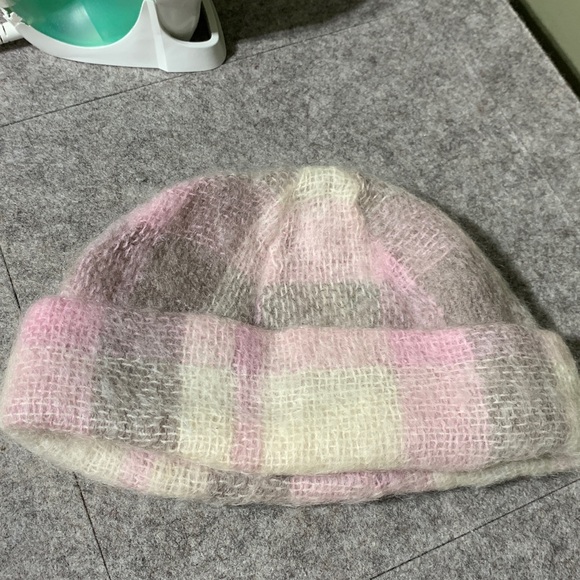 Donegal Design Pink and Cream Scarf - Picture 2 of 6